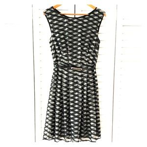 Black and white size 10 Adrianna Papell dress.
